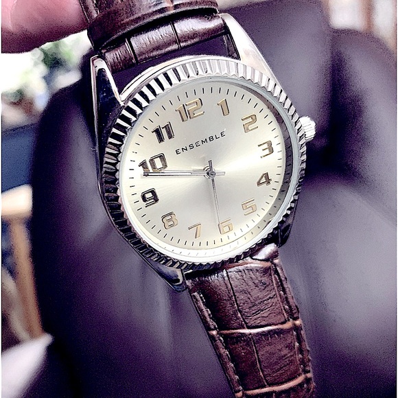 New»Stylish-Clean Men’s Sliver+Gold Classic Brown Leather Watch Band By Ensemble - Picture 4 of 16